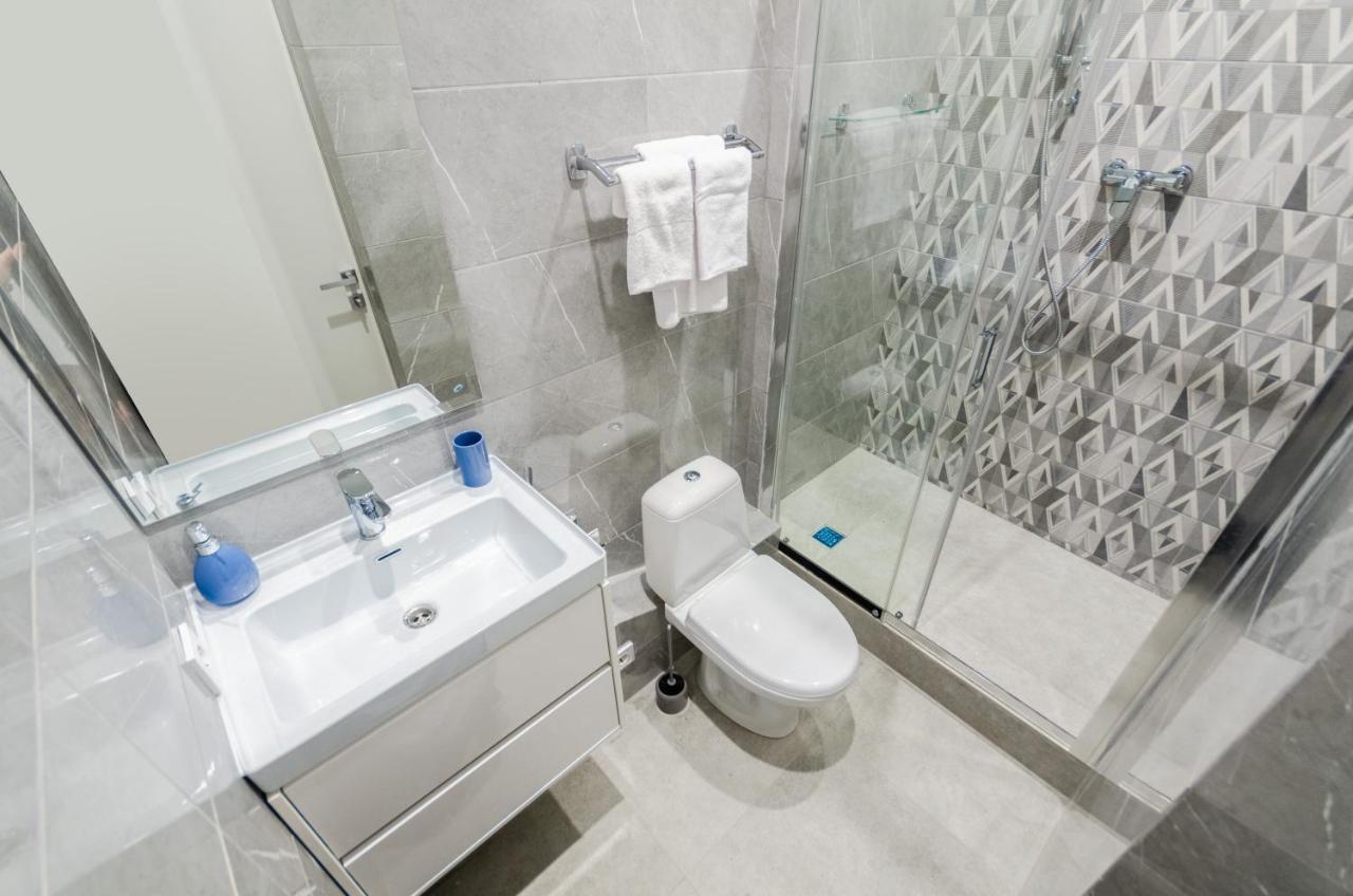 View Smart Apartment Kvartet Railway Station 4D Киев Экстерьер фото